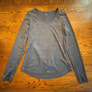 Athleta Heathered Blue Gray Long Sleeve Tee